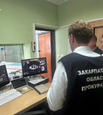 Томограф за понад 31 млн грн із переплатою 4,8 млн: на Закарпатті судитимуть посадовців обласної лікарні