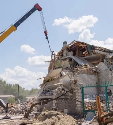 В Беленьком Донецкой области под завалами дома нашли тела трех человек, погибших в результате авиаудара РФ