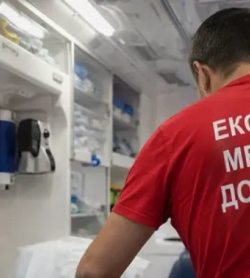 В Виннице мужчина напал с ножом на сотрудника ТЦК