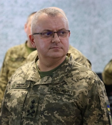 Жена главного пограничника Вавринюка инвестировала миллионы в пользу львовского застройщика, - декларация