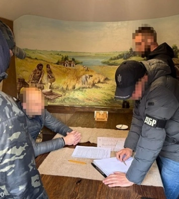 Хабар у $100 тисяч: завершено слідство у справі топпосадовця Укрзалізниці