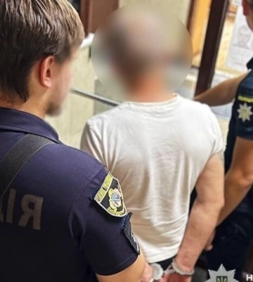 Побив та обікрав військовослужбовця: правоохоронці Дніпра затримали зловмисника