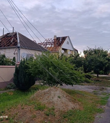 Через негоду на Закарпатті понад 100 сіл залишилися без світла