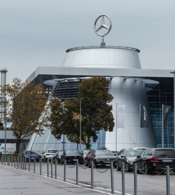 Прибуток Mercedes впав на 26%