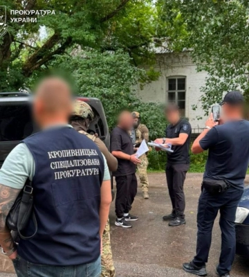 Побили побратимів і замкнули в господарській будівлі: на Кіровоградщині двох військовослужбовців підозрюють у катуванні