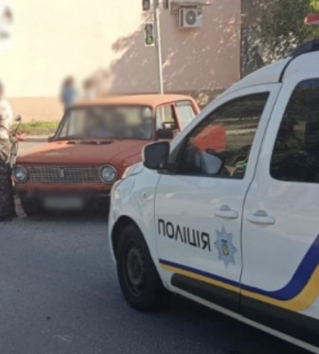 ДТП на Одещині: мотоцикліста терміново госпіталізували після зіткнення з авто