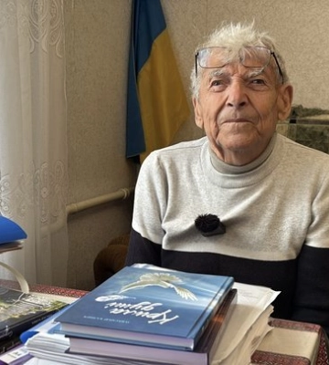 Написав понад 30 висміювальних листів Путіну: як живе 94-річний автор «Волиняночки» Олександр Каліщук
