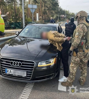 8 років тюрми отримав шахрай, який на Закарпатті ошукав матір полеглого воїна на 6,6 млн грн