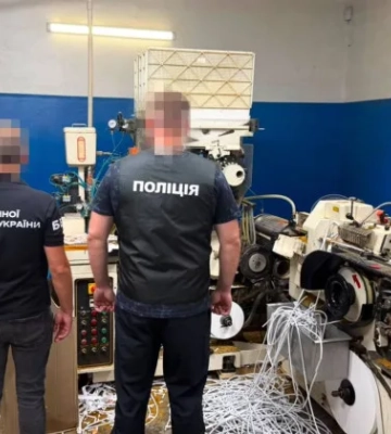 На Львівщині та Харківщині нелегально виробляли сигарети на мільйони — викрито підпільні цехи
