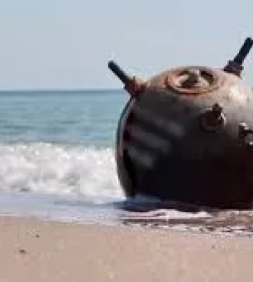 На Одещині дитину на матраці віднесло в заміноване море: рятувальна операція триває