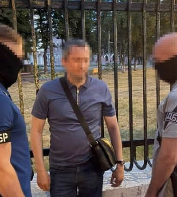 Керівника Львівського обласного Держгеокадастру затримали на спробі підкупити співробітника НАЗК