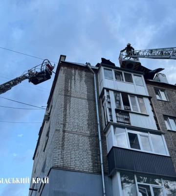 Враждебный беспилотник атаковал пятиэтажку в Харькове, пострадали 5 человек - ОВА