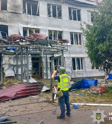 РФ обстреляла Сумщину УАБами, дронами и артиллерией: есть раненая