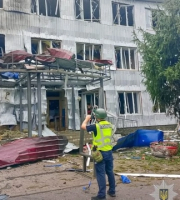 Війська РФ за добу обстріляли 24 населені пункти Сумщини, є постраждала