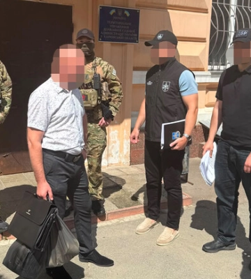 На Харківщині на хабарі викрили голову районного суду