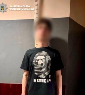 У Києві повідомили про підозру молодику за напад із ножем на трьох чоловіків