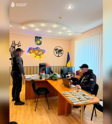 Голові Берестинського районного суду на Харківщині повідомили про підозру у вимаганні хабаря