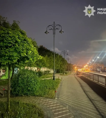 У Києві на Набережному шосе двоє чоловіків до смерті побили 45-річного містянина