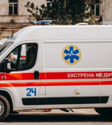 Россияне атаковали АЗС и гаражный кооператив в Запорожье: 2 раненых