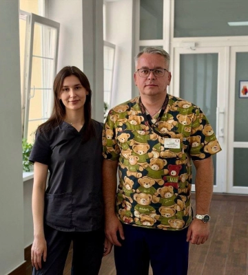 Львівські лікарі прооперували однорічну дівчинку, яка вдихнула арахіс