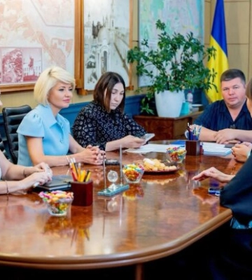 В Подольском районе Киева провели просветительское мероприятие «Правосознание»: жителей консультировали по защите жилья, государственных программ и цифровых сервисов