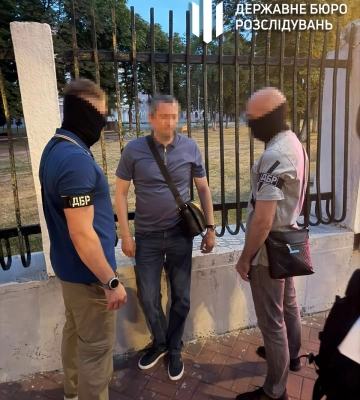 Хотів купити позитивний висновок НАЗК за $30 тисяч: ДБР затримало керівника Львівського обласного Держгеокадастру, - ФОТО