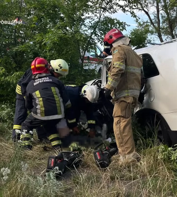 Загинули водії і травмувались діти: на Дніпропетровщині сталася моторошна ДТП, - ФОТО