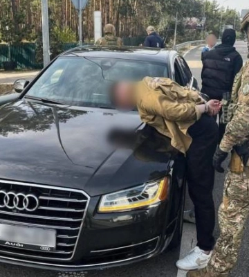 8 лет тюрьмы получил мошенник, который обманул мать погибшего военного на 7 миллионов гривен