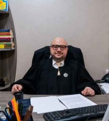 ДП ВРП виявила порушення підсудності, розподілу та строків розгляду, але обмежилася попередженням щодо судді з Миколаєва