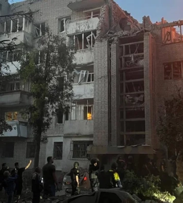 Ракетний удар по Львову: пошкоджено дві багатоповерхівки, спалахнули пожежі, шестеро постраждалих
