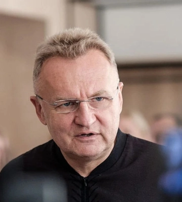 Ракетна атака на Львів: пошкоджено будинки та є поранені