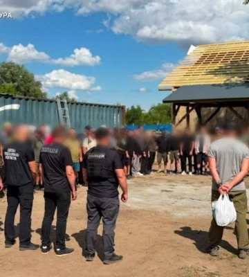 В Одесской области 83 военных строили дом для командира части