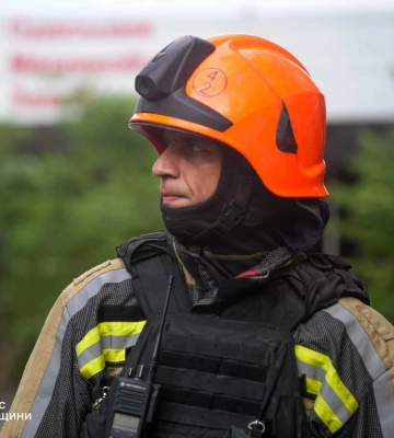 Закрилися одні в квартирі: в Одесі рятувальники визволили малолітніх дітей