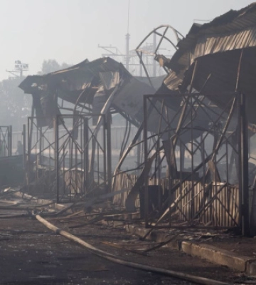Один загиблий, двоє поранених: рятувальники ліквідували пожежі після ворожої атаки на Київ