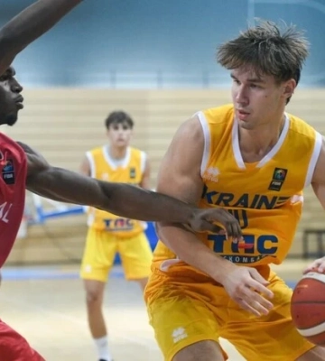 Збірна України U-18 завершила груповий етап Євробаскету п'ятою поразкою поспіль