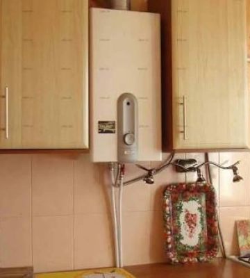 Черкащанин заліз до чужого будинку, спиляв і викрав газовий котел, бо потрібні були гроші