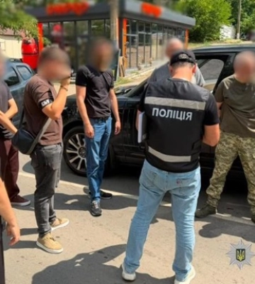 В Одессе чиновник ТЦК требовал дизтопливо за снятие с розыска