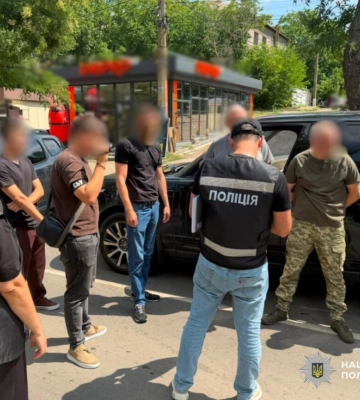 Знімав з розшуку за 500 літрів палива: на Одещині затримано посадовця ТЦК