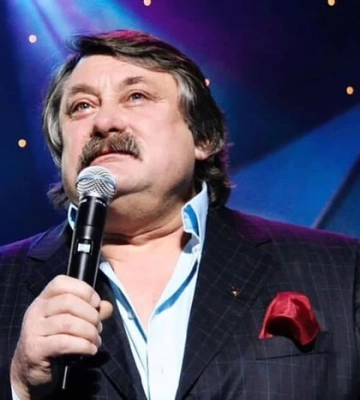 «Болить і досі». Олена Мозгова зворушливо звернулася до батька в день річниці його смерті