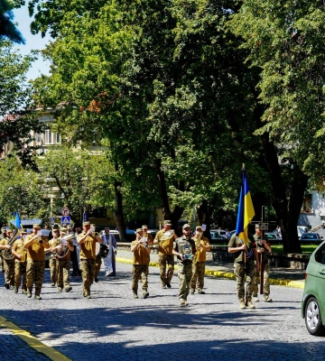 Сьогодні в Ужгороді попрощалися із 44-річним солдатом Андрієм Куном