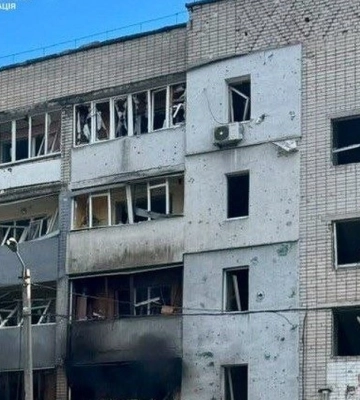Війська РФ вдарили по Павлограду: загинула людина, сталася пожежа у багатоповерхівці