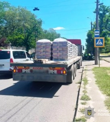 У Миколаєві вантажівка травмувала 77-річну жінку на переході