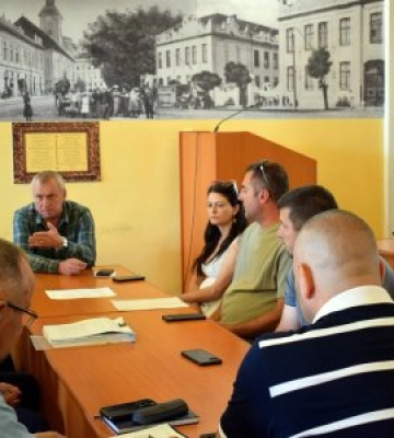 «Не час для брудних ігор!»: Золтан Баб'як викрив спроби політичного хайпу на масштабній пожежі в Береговому