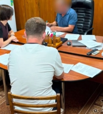 Руководство колонии на Буковине обвиняют в торговле людьми