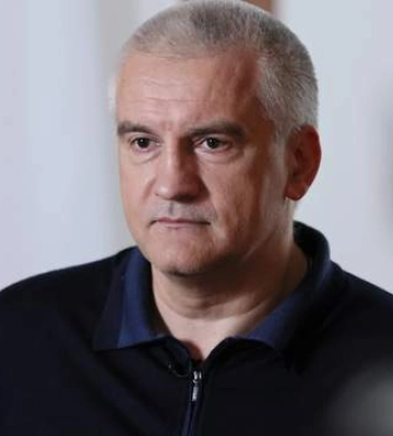 Кремль готовится отстранить крымского гауляйтера Аксенова, – "Атеш"