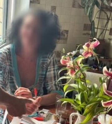 Повідомила про вбивство сина, якого не було: у Дніпрі патрульні затримали жінку за неправдивий виклик