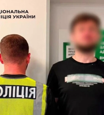 Вдарив ножем сусіда в готелі: у Києві затримано жителя Дніпра