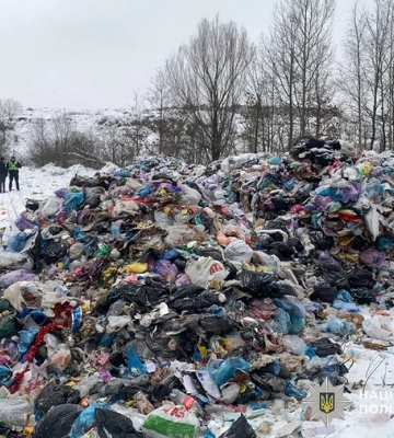 Збиток довкіллю на понад ₴3 млн: житомирські поліцейські повідомили про підозру двом фігурантам