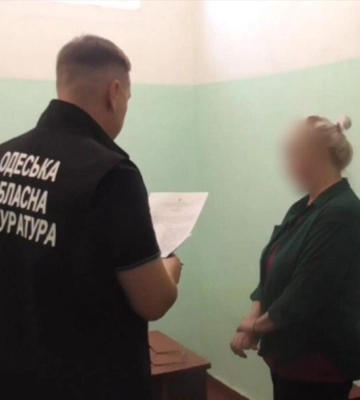 Посадовиця Білгород-Дністровської міськради вимагала з підприємиці хабар за дозвіл на торговельне місце