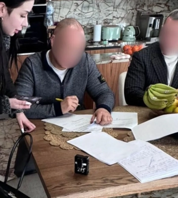 Екснардепа обвинувачують у самовільному захопленні землі біля Дніпра та незаконному будівництві